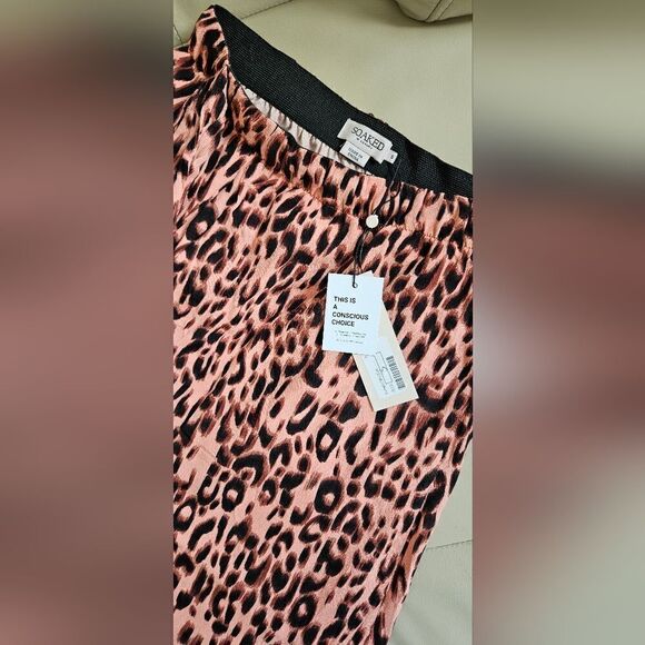 💝Nwt wrap skirt soaked in luxury - Picture 8 of 8